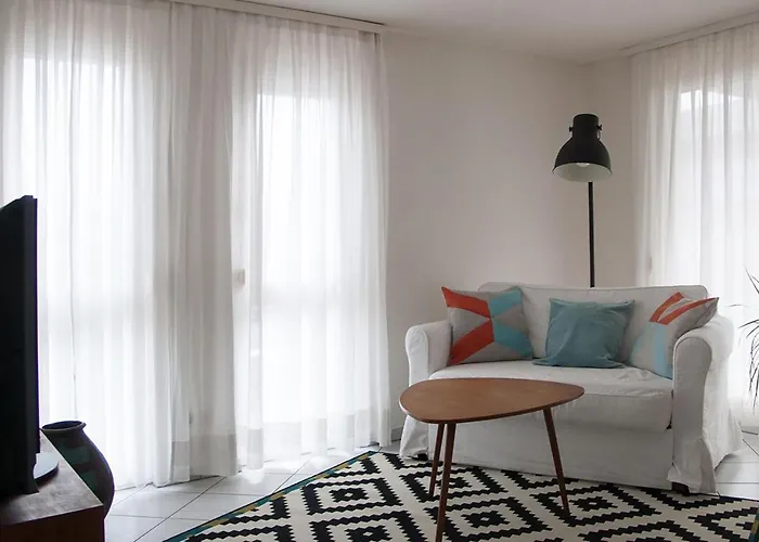 Gemuetliche Wohnung Mit Sonniger Terrasse